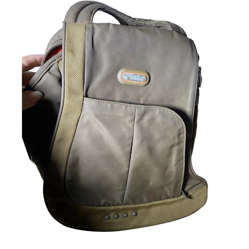 TUMI One Shouldered Bag (Rare Color-Way 5104B)